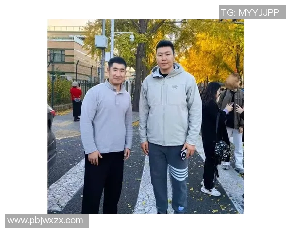 李根：从篮球新星到职业生涯的传奇之路探索与成长的背后故事